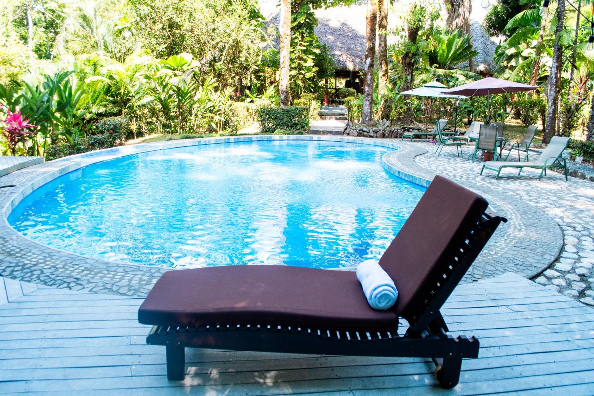 Luna Lodge Carate Luaran gambar