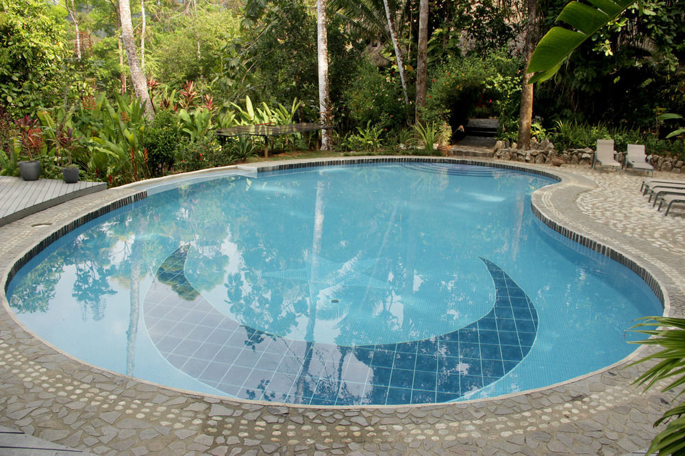 Luna Lodge Carate Luaran gambar